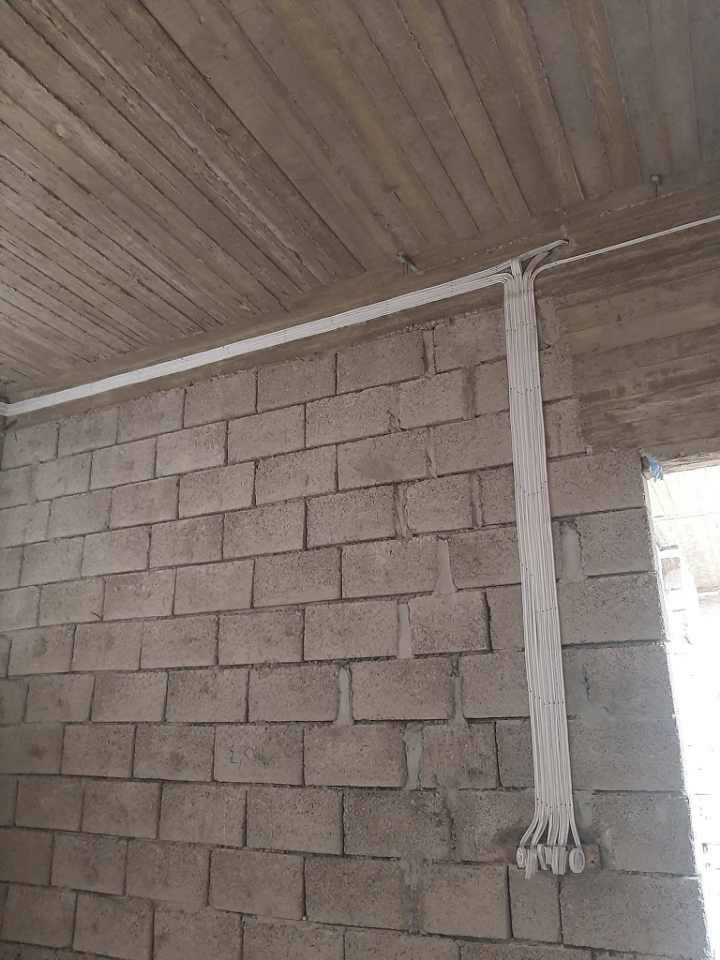 اعلان ودعم الشباب للاقضاء على البطاله الاخ زين العابدين كهربائي متمكن لديه خبرة في مجال الكهرباء فا يطلب دعمكم كهربائي منازل 👷‍♂️ اسعار مناسبه ويوجد تخفيضات انتا بس خابر وتدلل يجيك الى باب البيت تأسيس وتنفيذ جميع الأعمال الكهربائية 
تأسيس كهرباء المنازل والشقق والمحلات نبذه من الشغل للاستفسار الاتصال على الرقم👇✅
***********
