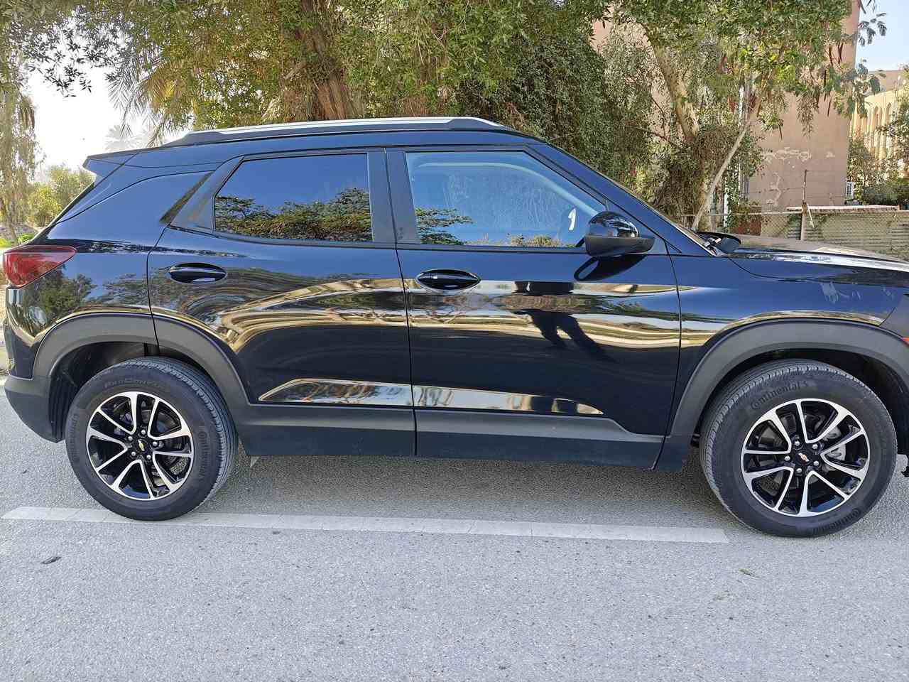 تريل بلايزر LT موديل 2025 
سيارة مميزة للبيع! 🚗 بصمة تشغيل وأبواب، تشغيل عن بعد، رادار، تحديد مسار، وتوقف ذاتي، مثبت سرعة، فور ويل، وشاشة كبيرة تدعم كار بلاي. رقم بابل ماشية 4000 ميل تقريبا، بيها تبديل بابين تفصيخ نفس اللون (باب السائق والباب الخلفها).

السعر 150 وبيها مجال 📞 للتواصل، اتصلوا أو راسلوني واتساب على ***********. #سيارات_العراق #سيارة_للبيع #تريل_بلايزر
