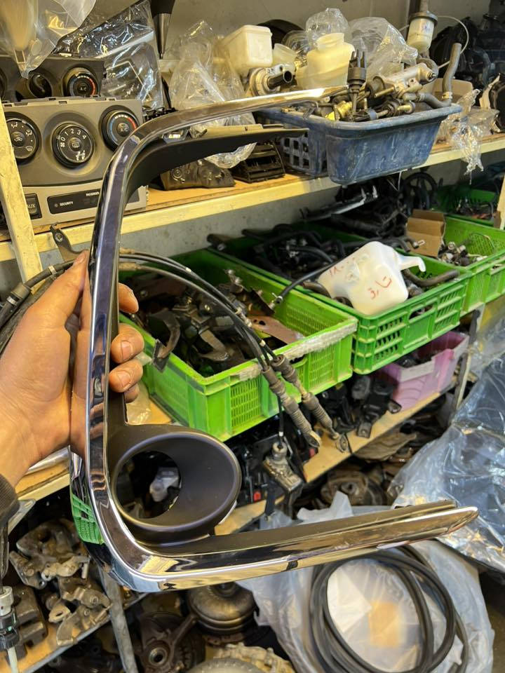 سڵاوی خوای گەورەتان لێبێت خوای گەورە ڕۆژو تاعاتی هەموو لایەک قبوڵ کات
بەرگی بۆنیت کرۆلا ٢٠٠٨-٢٠١٣ ٢٥هەزار
تریشەی جام کرۆلا٢٠٠١-تا ٢٠١٣ ٣٠ هەزار
٢٠٠١٤-تا ٢٠٢٥ ٥٥ هەزار
قاعیدەی بلاجکتۆر کرۆلا  نیکل٢٠٢٠-٢٠٢٥ سعری ٣٥ هازار جوتەکەی
*********** 
سلێمانی منتیقە سناعیە نزیک مەعرەزی تەکسیەکان
