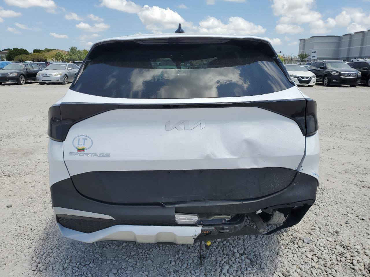 سلام عليكم سبورتج موديل 2024
فول مواصفات EX عده البنرامه 
ضربتها فقط دعامية خلفية بدون رقم 
سعرها 210 وبيها مجال بسيط حق الجية
مكان السيارة بابل كريطعة
للاتصال ***********
ملاحضة هذه صور الحادث
