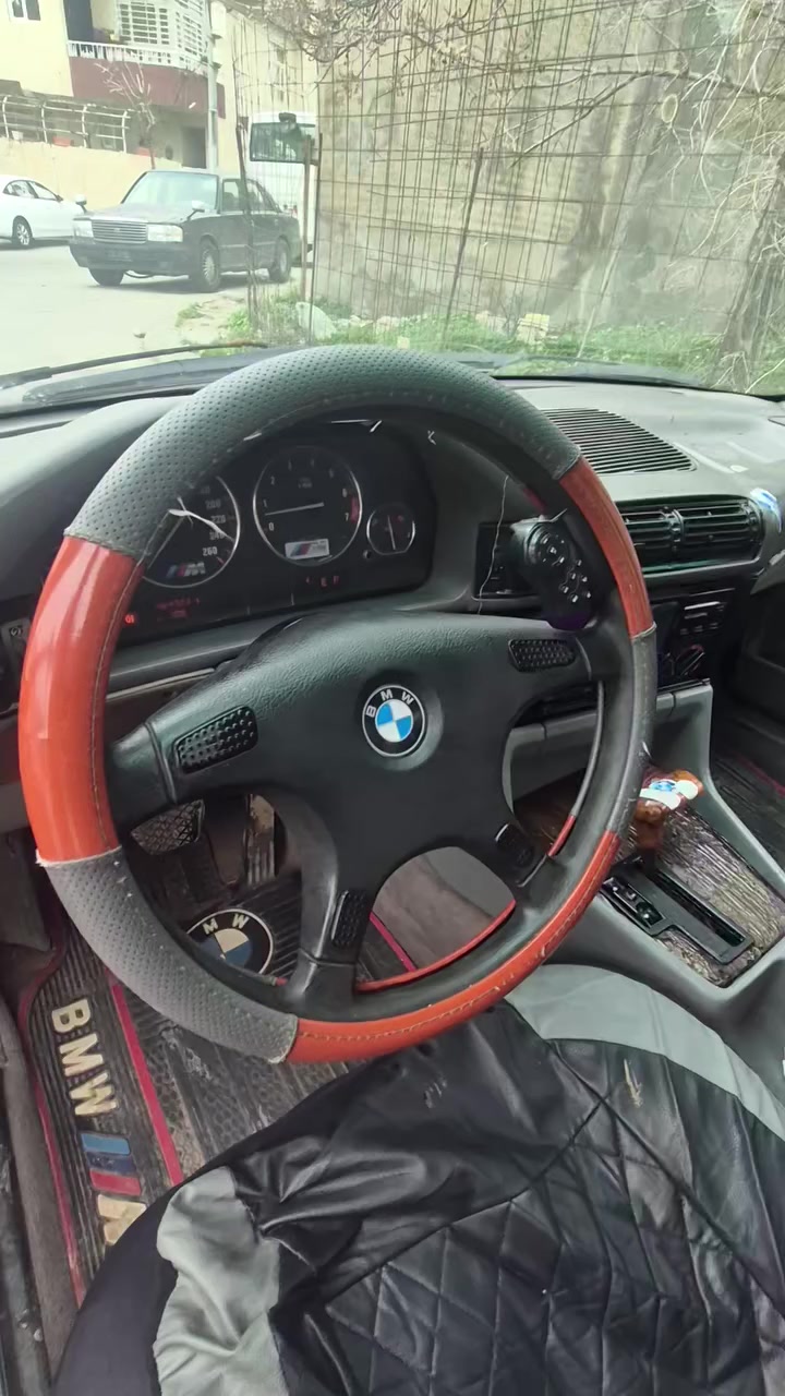 Bmw 525 1991
چوارجام کارەبا تۆماتیک تەبرید شاشە✔
ئاڕمی پلاستیک هەولێر ✔
تایەو پاتری تازە پێشی تونە ✔
چەمەلەغێکی دواوەی پێوەیەتی ئەویش زۆر نیە ✔
سەیارەکە جاهیزە ۳ساڵە لای خۆمە بەس کامل بۆیاخێکی ئەوێ
نرخی ۳۳ معامەلە لە سلێمانیم


**إذا كنت صاحب هذا الإعلان وتريد حذفه لأي سبب، رجاءا أرسل رسالة إلى الدعم الفني**