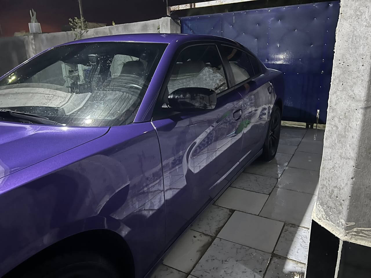 جارجر موديل 23 اصل فول مواصفات دشبول خياط بطاين خياط كشن فول حظن تدفئة وتبريد ستيرن تدفئه شاشه كبيره رادار خلفي وجانبي + اضائة ترحيب  مرايات متحركه مع البك لايت زينون بلاد رقم بصره بأسمي ماشيه 25 الف ميل وقابله للزيادة طخم تاير قبل 10 ايام شديتهم غيرت الويل وشديت طخم تاير جديد السعر 275 الاتصال ***********
