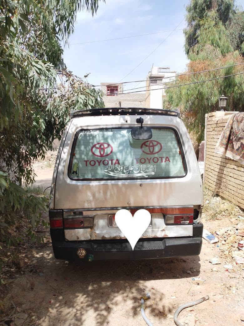 السلام عليكم كيا بستا للبيع مديل 94
رقم احمر بغداد مكينه كير اكسل خير من الله
راعيها مااندله ابيع هلموجود اتكفل سرقه وعشائر 
السعر 16 قفل لا تخابر وتكلي شبيها مجال بعد
عنوان بغداد زعفرانيه*********** شراي يتصل
