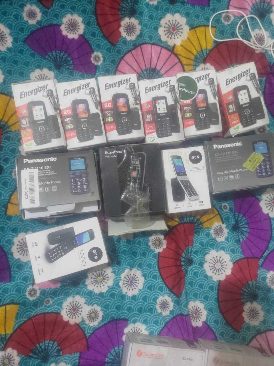 تلفونات عدد 11 قطعه مال امزون شرط الفحص
سعر القطعه 10 سعر كل الكميه 90 قفل


**إذا كنت صاحب هذا الإعلان وتريد حذفه لأي سبب، رجاءا أرسل رسالة إلى الدعم الفني**