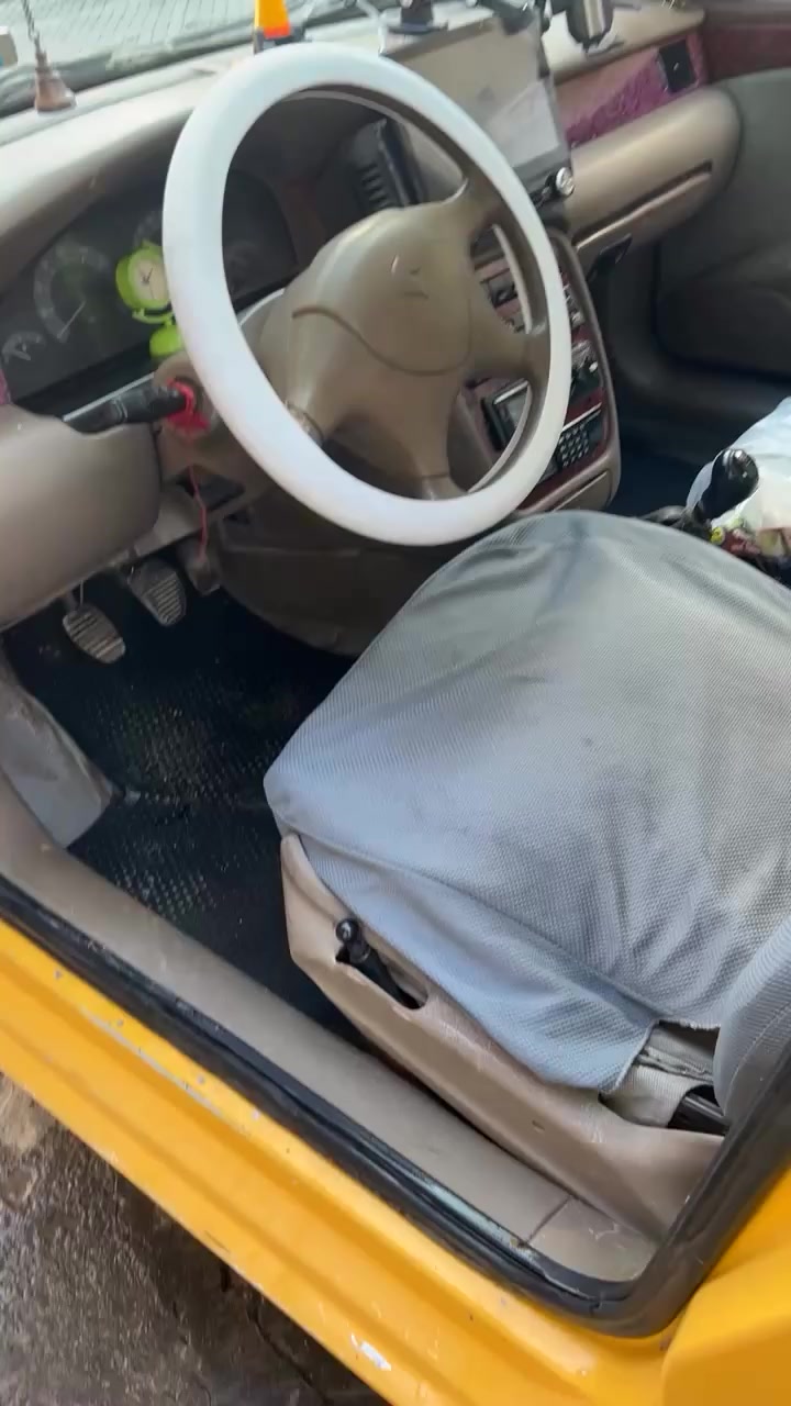 سلام عليكم سمند موديل 11نضيفه مابيه ضربه يرادله ترتيب خرامات امصفره هيه مصفره رقم جديد 33وبيه مجال تحويل ثاني يوم*********** مكاني بغداد الامين
