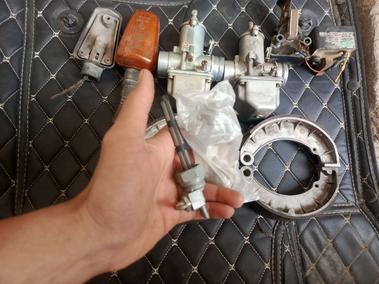 سلام عليكم متوفر غراض جاوه للبيع المكان بغداد شعله للتواصل ***********
