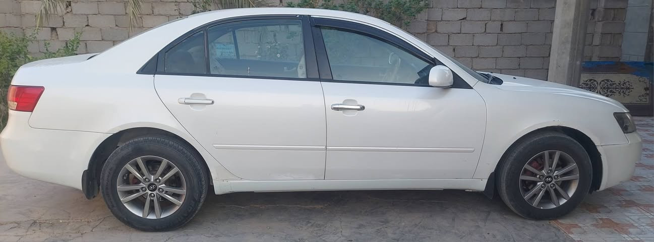 السلام عليكم
سوناتا خليجي ٢٠٠٨ 
بيها ٣قطع صبغ ابيع مصبوغه حزام 
رقم أربيل 
السعر ٩٢ وبيها مجال قليل 
السيارة جاهزة من كل شي 
العنوان بابل ناحية النيل رقم الهاتف ***********
