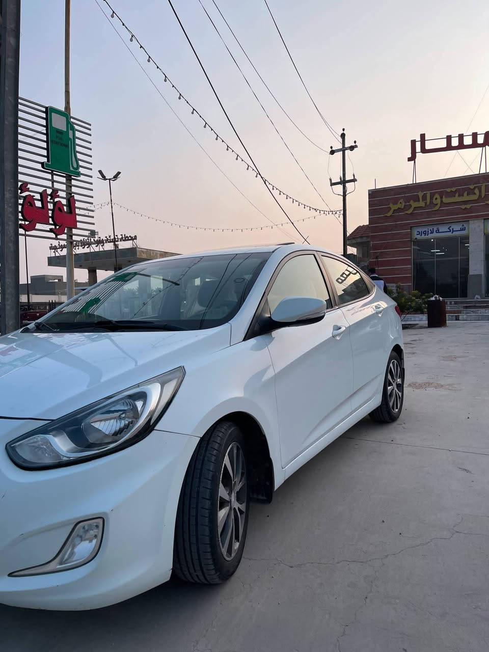 2014 للبيع فقط بأسمي تحويل مباشر بيها بارد بالبنيد وبارد نهاية  الباب الخلفي بدون صبغ بدون معجون مكينه وكير تمام صدر بحالة ممتازة تخم تاير جديد باتري جديد.. سنوية 2031 عنواني الحله البكرلي  السعر 106 وبيها مجال بسيط  ***********
