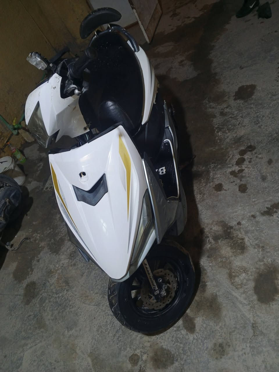 السلام عليكم درجة إلى بيع إف اس مكينه ماكس عدله   ناعمه درجه حلوه نكره سلف هندر لايت  زنون صالنصه رياضي  السعر 350 وبييه مجال بسيط مكاني كربلاء الاتصال ***********
