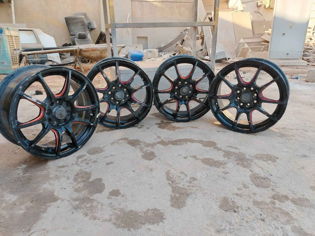 ويل كب حجم 16 متقارب ومتباعد
8فتحات يرهم على سياره اربع ستد سعره 150وبي مجال قليل حله مهندسين ***********
