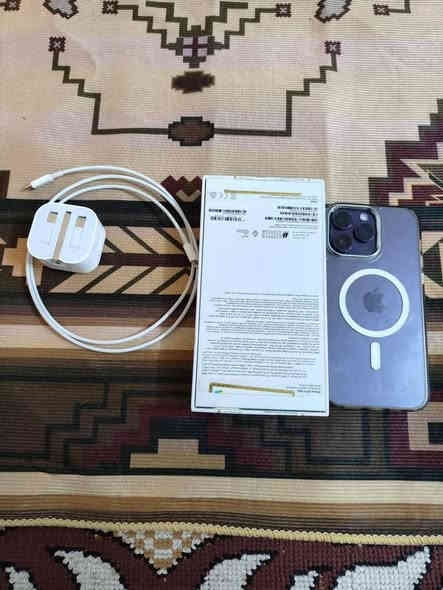 سلام عليكم متاح ايفون 14برو ماكس ذاكره 256 بطاريه 87 ضمان ماستر مكان بغداد البلديات رقم الهاتف ***********
