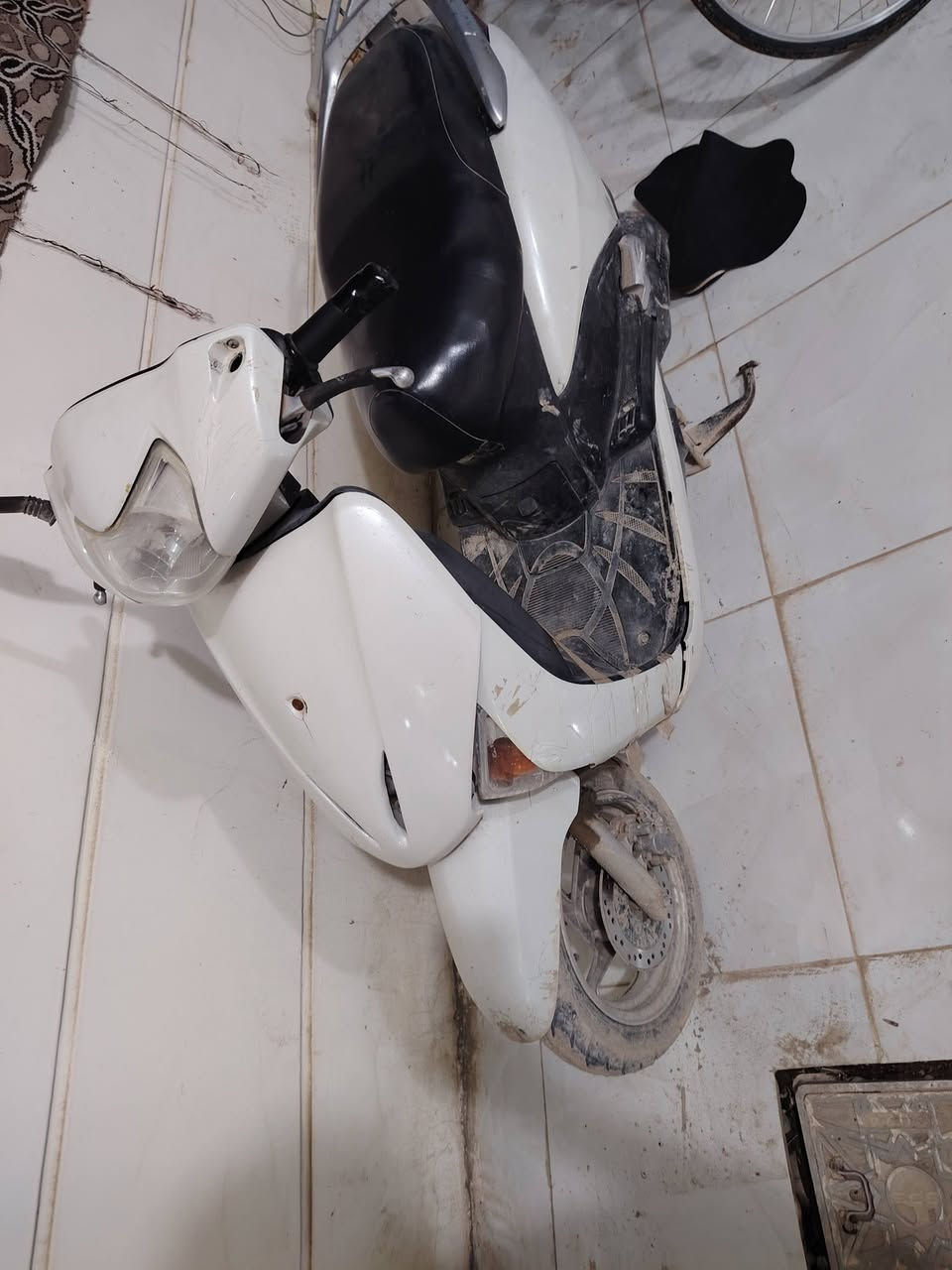 السلام وعليكم ليدي
معروض ب 700
تواصل ***********
