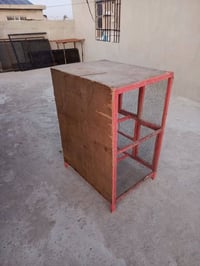 قفص بهاذا الشكل للبيع نقص بس كاعيه تفاصيل07783701839