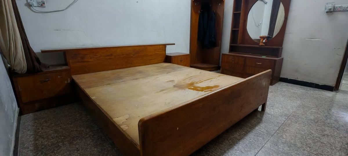 سلام عليكم غرفة صاج اصلي كل المجرات شغالة مابيهه كسر سعر ٢٥٠ بيهه مجال بسيط


**إذا كنت صاحب هذا الإعلان وتريد حذفه لأي سبب، رجاءا أرسل رسالة إلى الدعم الفني**