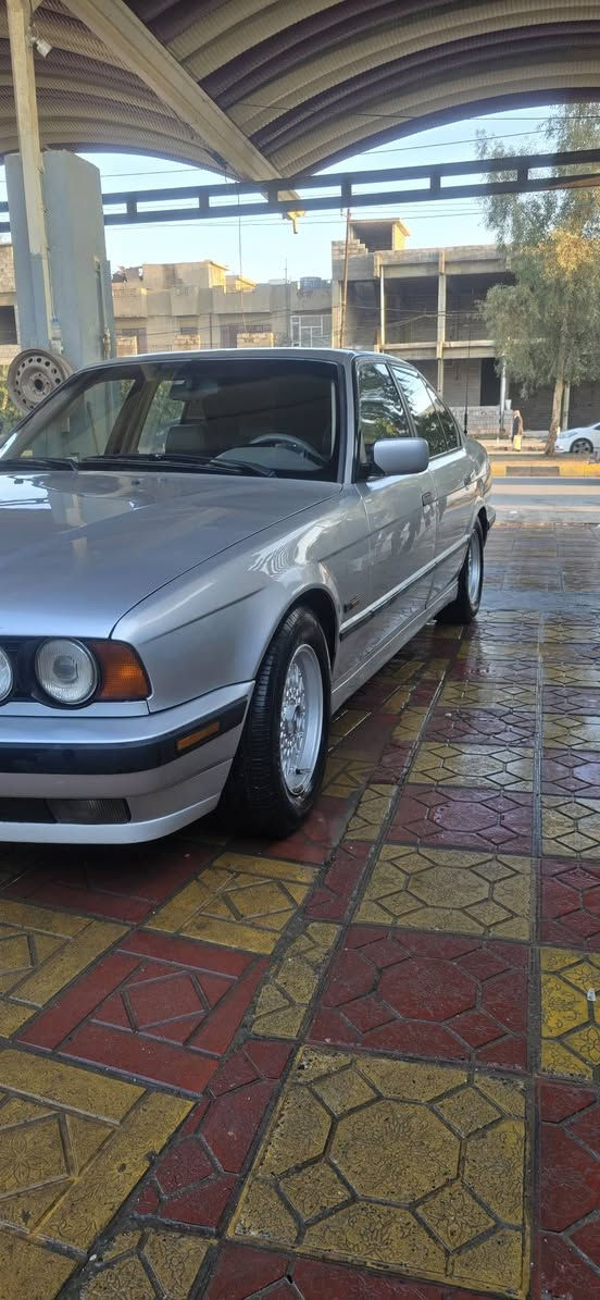 525 كبس مديل 1990محدث كامل 95 السياره ماينقصه برغي فول توماتيك مع فحته سقف
  سعره 75 من الاخير  
***********
***********
