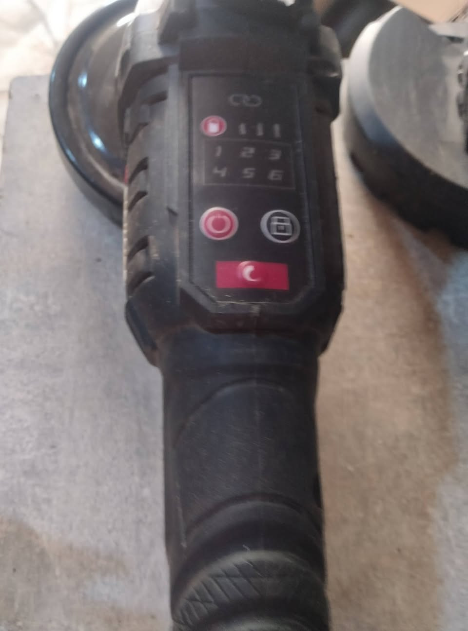 كوسره تنعيم جديد وغير مستعمل بارك سايد الماني سعر القطعه 75 بدون بطاريه وشاحنه ويوجد توصيل لجميع المحافظات


**إذا كنت صاحب هذا الإعلان وتريد حذفه لأي سبب، رجاءا أرسل رسالة إلى الدعم الفني**