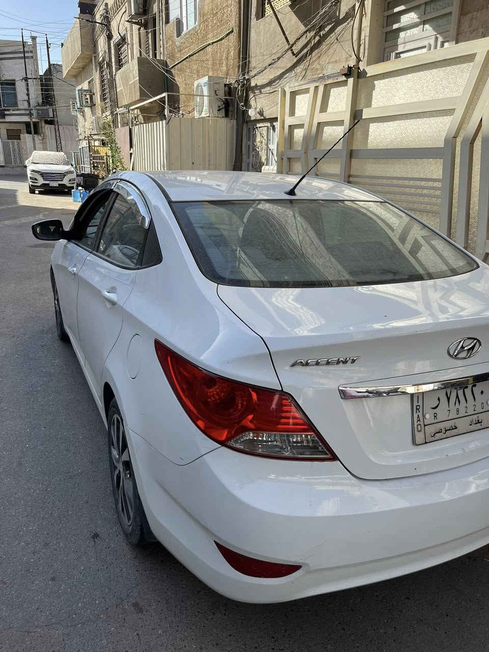 اكسنت 2014 
محرك 1600  
تبريد ثلج 
فتحة 
تحكم ستيرن 
اشاير مري 
كامرا خلفيه 
مشروع وطني باسمي السيارة 
السعر 105 وبيها مجال بسيط
مكاني بغداد / الطوبجي 

‭0782 130 0385‬

