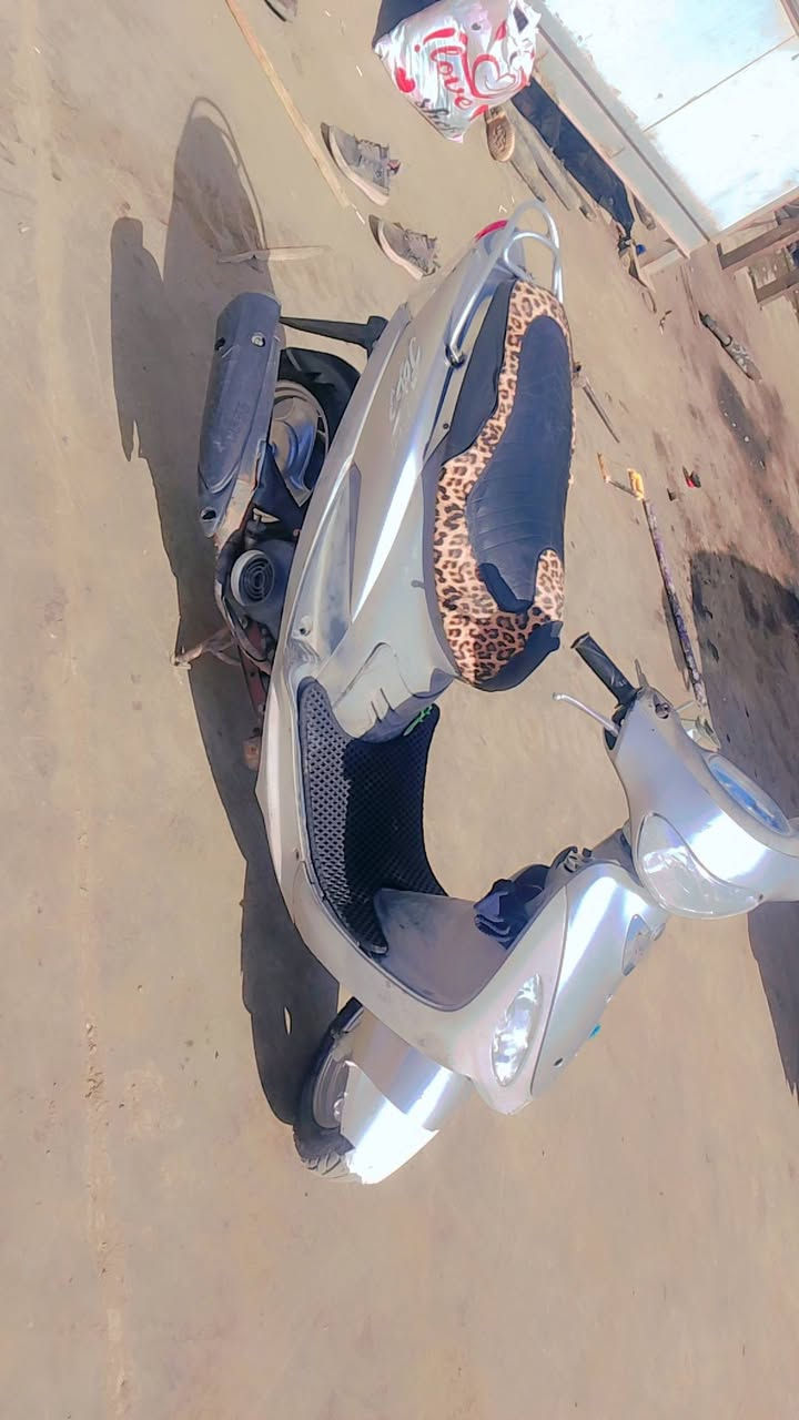 دراجه ماكس منغولي كفاله عامه ختم واحد وين ما تريد افحص ما نقصهه برغي مكان الدوانيه فلكه نجاح شراي راسلني بيك خير ودلل رقم ***********
