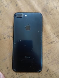 ايفون 7 بلص iphone 7 plus    ما مبدل اي شي بي  بطارية سبعينات  ذاكرة 3...
