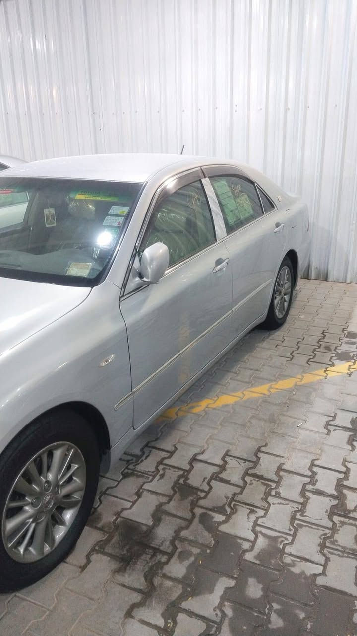 سلام عليكم
شاهينه 2006 للبيع مكمركه باقيه فقط على رقم
سياره مكفوله   لا كصه ولا عيب شرعي  
سياره بصمه  بلاديه ..و 5 بصمات بيبان وجنطه 
 تبريد قطعتين   جام اوتوه . لايت  دوار مري كهرباء 
غرفه مخمل عسلي  كشنات كهرباء 
اصل 3 دكم   
رقم كركوك شاصي 80 محرك 2500 
كير ومحرك مكفولات 
سعر 125 وبيه مجال حك جيه 
مكاني نجف 
 للتواصل على رقم *********** وتساب
