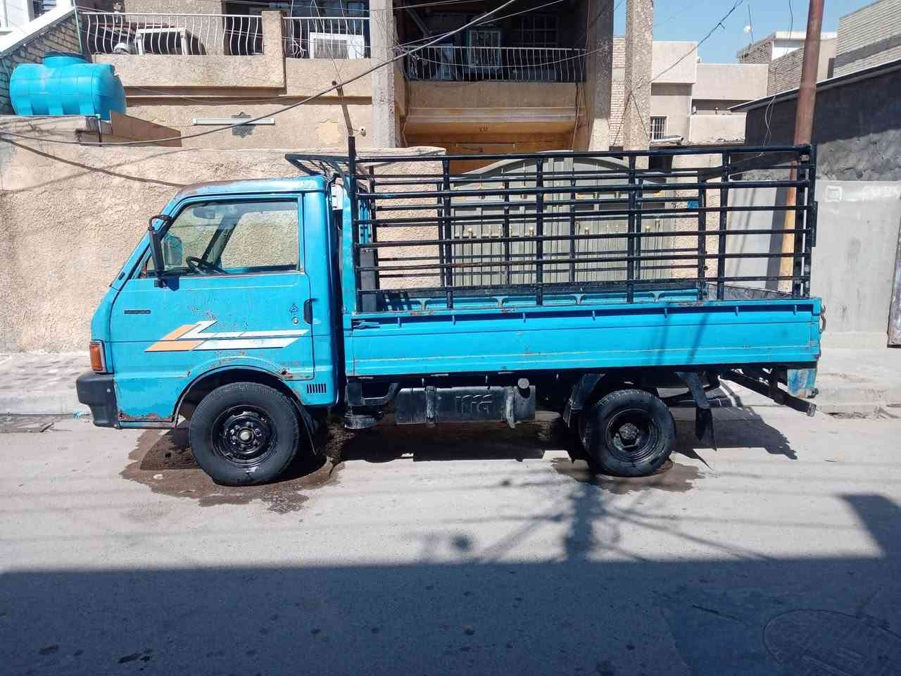 السلام عليكم
للبيع شرط تحويل 
كيا بنجو موديل 1993 رقم صلاح الدين سنوية لل 27 مكفوله شاصي وكير واكسل ومكينه جديده رقم صلاح الدين مميز 4 ارقام 
السعر 43 وبيها مجال
مكان السيارة بغداد المشتل
رقم صاحب السيارة
***********
***********
