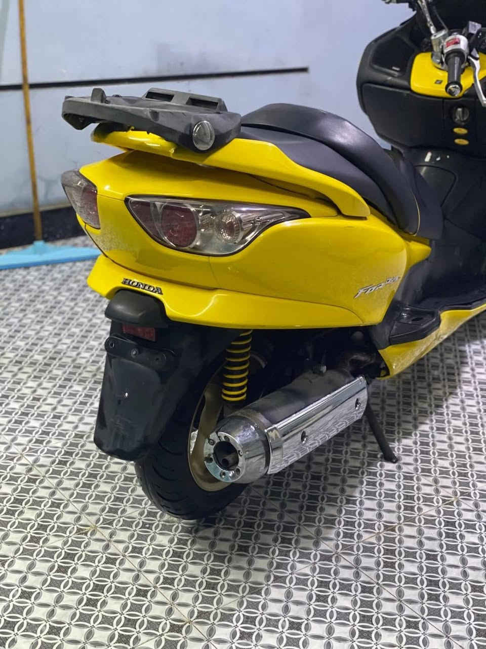 السلام عليكم 
فورزه ٠/٩ دراجه ماشالله لون مميز السعر مليون و٧٠٠ وبيه مجال 
ديالى بعقوبه


**إذا كنت صاحب هذا الإعلان وتريد حذفه لأي سبب، رجاءا أرسل رسالة إلى الدعم الفني**