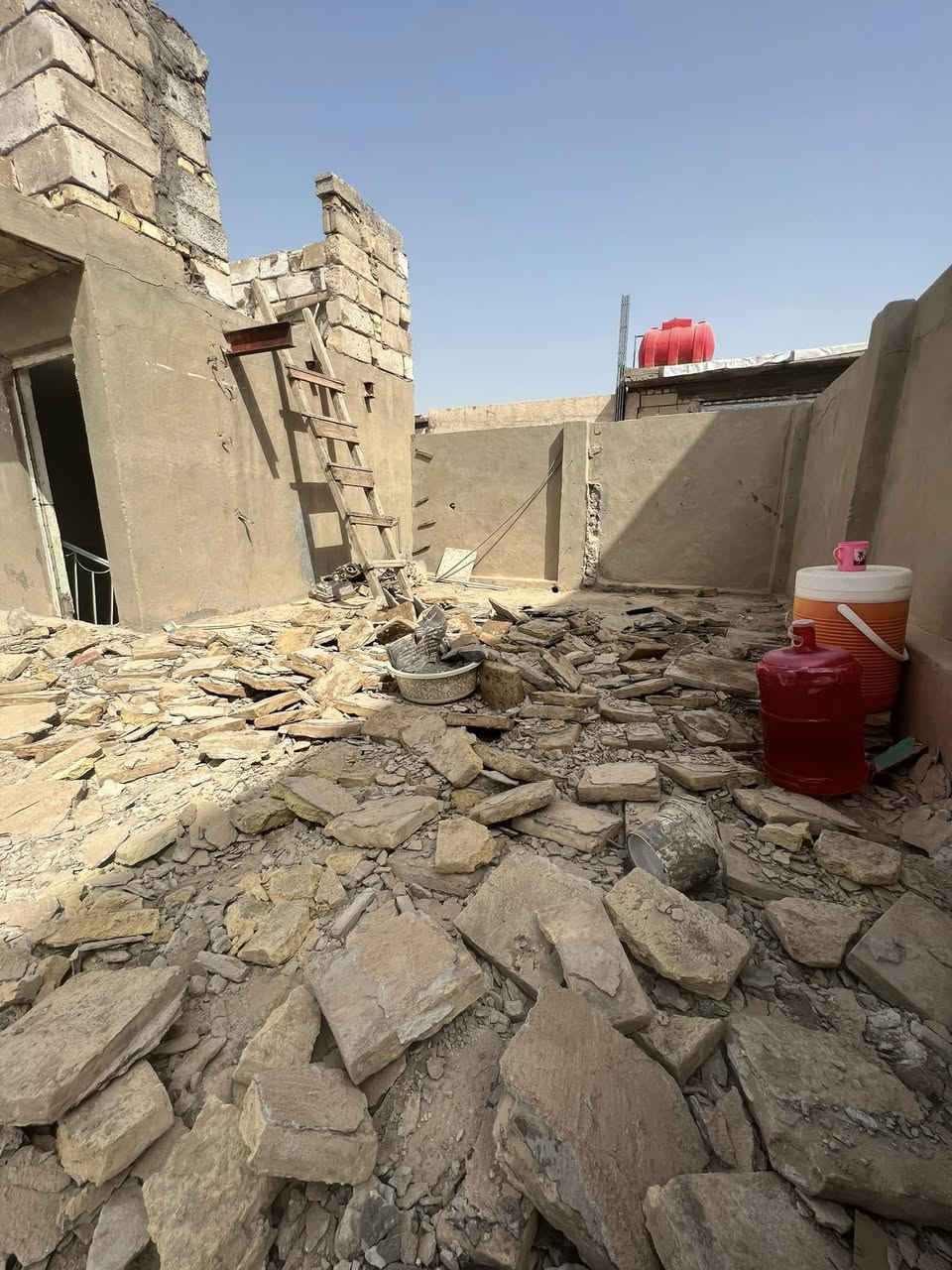 السلام عليكم 

جاهزين للعمل بكافة مقاولات البناء والترميم وباسعار مناسبة ( بالنقد او الأقساط) بادارة ابو حيدر واولاده للاستفسار اتصل وتدلل ***********  _  ***********
