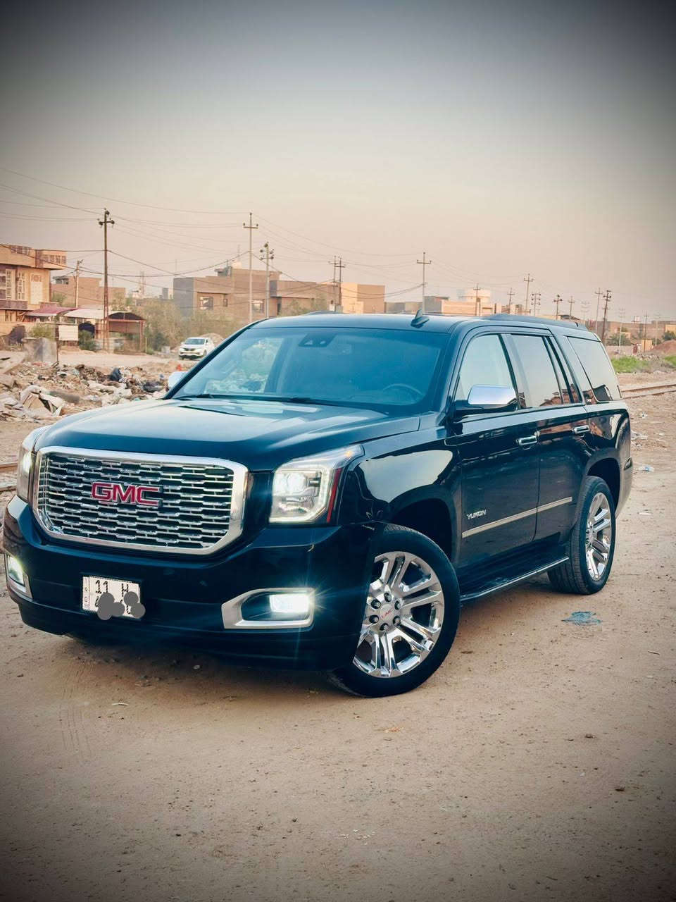 - يوكن ( SLT ) فول أعلى مواصفات المحرك المرغوب 5300
موديل :  2019   
الون:       اسود🖤 
العداد: 90 حقيقي
الفئة : SLT
بيها 3 قطع صبغ بنيد وجاملغ وباب خلفي 
/حجم المحرك    ٨  سلندر  5300
/ فتحه
/ بصمه تشغيل + بصمة ابواب
/ رادار امامي مانع اصطدام 
/ رادار خلفي
/ رادارت جانبيه ( نقطه عمياء)
/ كشن السائق هزاز  للتنبيه ( مربوط مع الرادار)
/ كامراة دواره مع الاستيرن اصليه
/ كشنات جلد 
/ كشنات اماميه كهرباء
/كشنات خلفيه كهرباء
/ كشن السائق خزن ميوري 
/كشنات خلفيه متصله
/ كشنات تدفئه + تبريد 
/ باب خلفي كهرباء
/ استيرن كهرباء
/مرايات جانبيه كهربائيه ( شفط) + تعتيم 
/ فول تحكم استيرن جهتين + ستيرن تدفئة + ستيرن كهرباء
/حساسات امامي  خلفي
/ فور ويل 
/ لايت زنون
/ لايت وبك لايت ليد (LED)
/شاشه اماميه كبيره 
/شاشه عرض خلفيه
/ كشنات 7 راكب كهربائي 
/ تشغيل عن بعد 
/ تبريد مركزي ثلاث قطع
/ تحكم للتبريد الخلفي منفصل
/ منفذ كهرباء للعربه الخلفيه
/ سستم صوت اعلى فئه (BOSE)
/ نظام مكابح للعربه الخلفيه
/ نظام صعود مرتفعات
/ نظام سحب مقطورة 
/ نظام تحديد مسار ( نظام خطوط الشارع)
/ نظام معرفة ضغط الاطارات
/ انظمة مكابح
/ نظام تزحلق 
/ نظام توازن للطرق الوعره 
/ بصمه عدد
/ 
 
وبقية المواصفات المعروفه السياره رقم بغداد جديد بسمنه 
السعر: 300 وبيه مجال بسيط 
للاستفسار ***********
