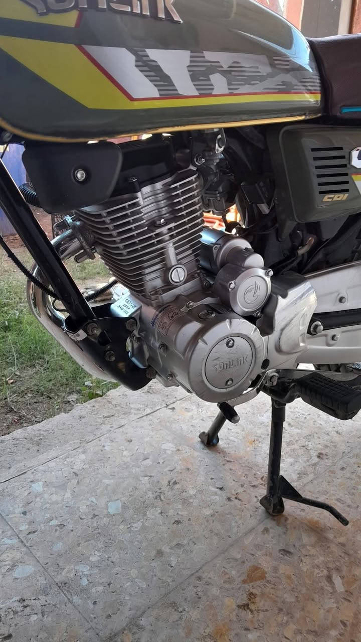 سلام عليكم ايراني موديل 24 للبيع تجي دشبول شاشه الكترونيه بيها مسجل  نواقص اشاير+ والضوء الخلفي للبريك+السيبايه مكسوره ومخلي داخلها شيش   السعر 700 وبيها مجال بسيط العنوان بغداد سبع قصور ***********
