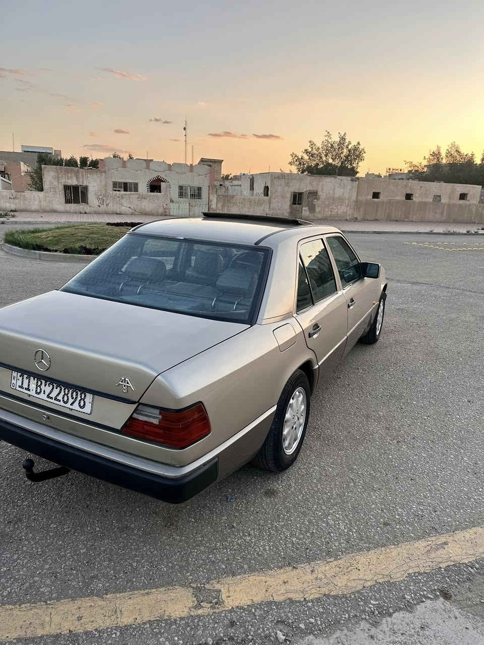 يا الله للبيع فقط دب 🐻 موديل 88 رقم بغداد دولي بسمي سنويه لل 30
مكينه بطة 🦆 3000 ديلكو شلعه وبطناش فول 🫘 
مكينه وكير جدد
حداديه امامي وخلفي جديده 
تخم تاير جديد 
تبريد شغال ثلج
فتحة طگتين
سنتر لوك 
اريل كهرباء
جام امامي كهرباء
مرايه جانبيه كهرباء
غرفه جديده
كهربائيات شغاله كله
قواعد دبل بلاد شركة
مصبوغه عام بدون ضربه وخياس 
السعر 68$ وبيها مجال بسيط جدا مكاني كربلاء المقدسة 
***********
