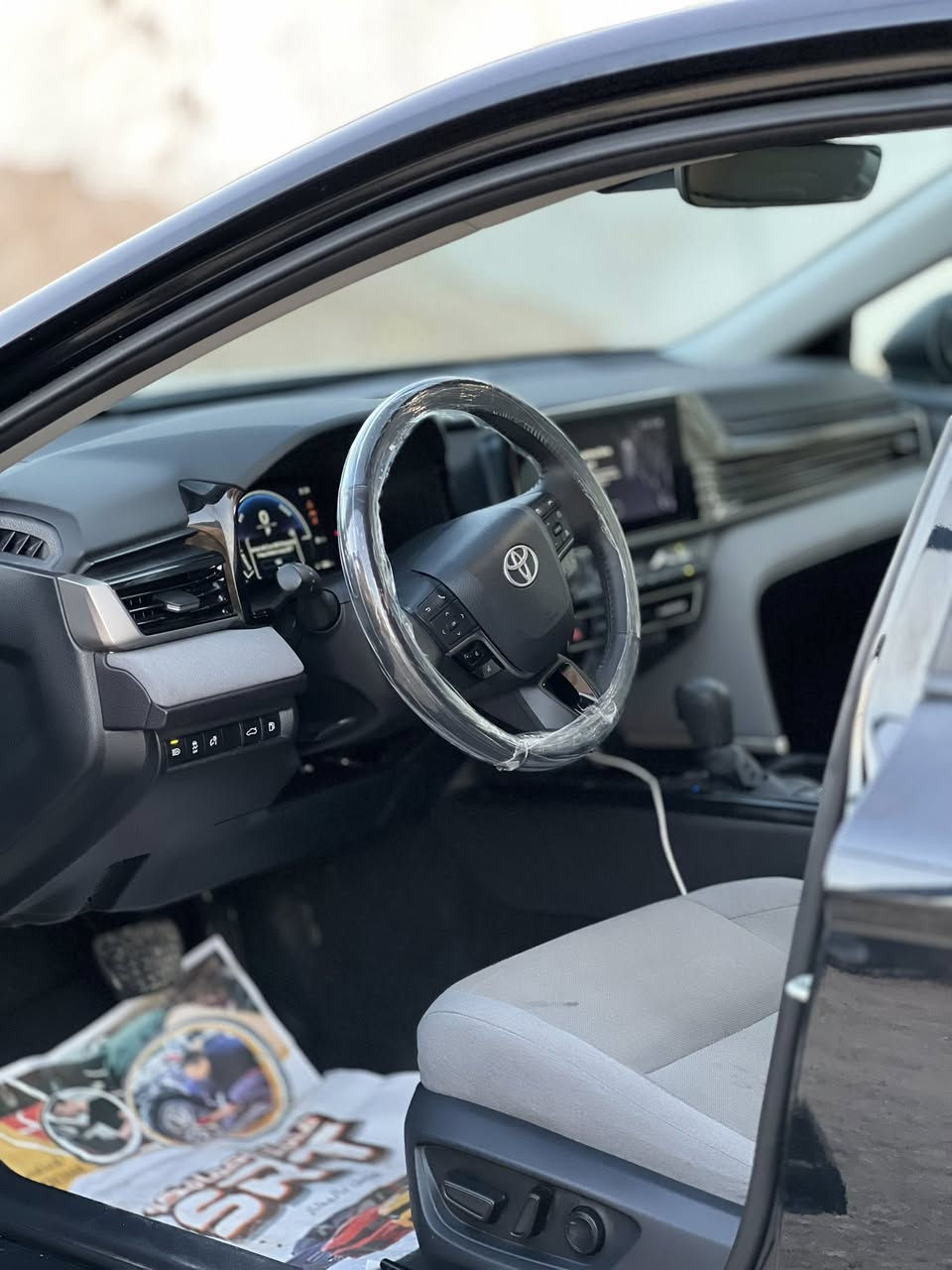 كامري 2025  اسود
هايبرد  

مواصفات Le معروفه 

الضرر موجود بل صور 

سعر 205 وبيه مجال 

رقم الهاتف فقط واتساب  ***********
