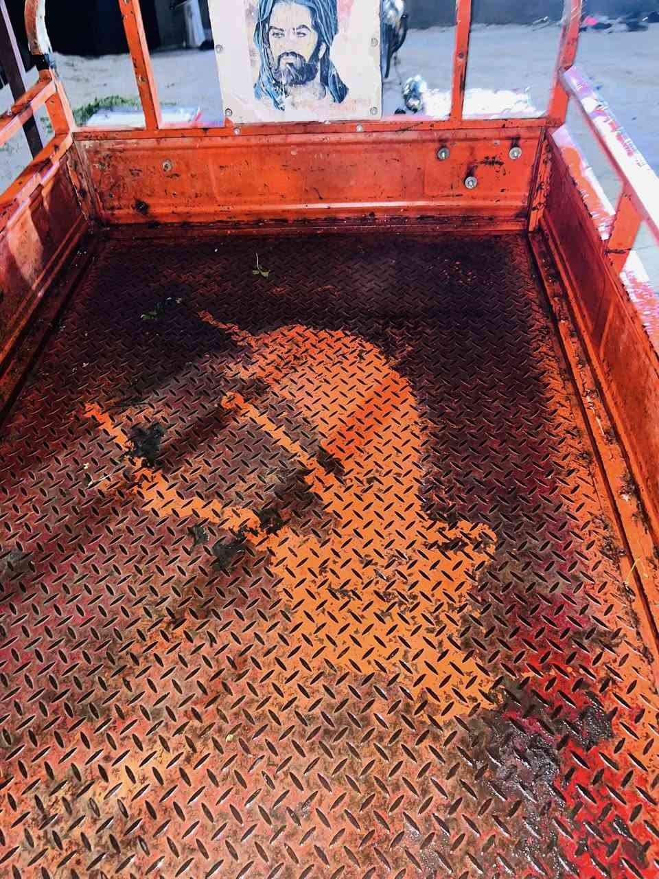 السلام عليكم  ستوته صقر للبيع موديل 2016اوراق ضايعه ركبه طاكه السعر 850وبيهه مجال العنوان بابل الحمزه الغربي   كهربا أيات كامله رقم موبايل ***********
