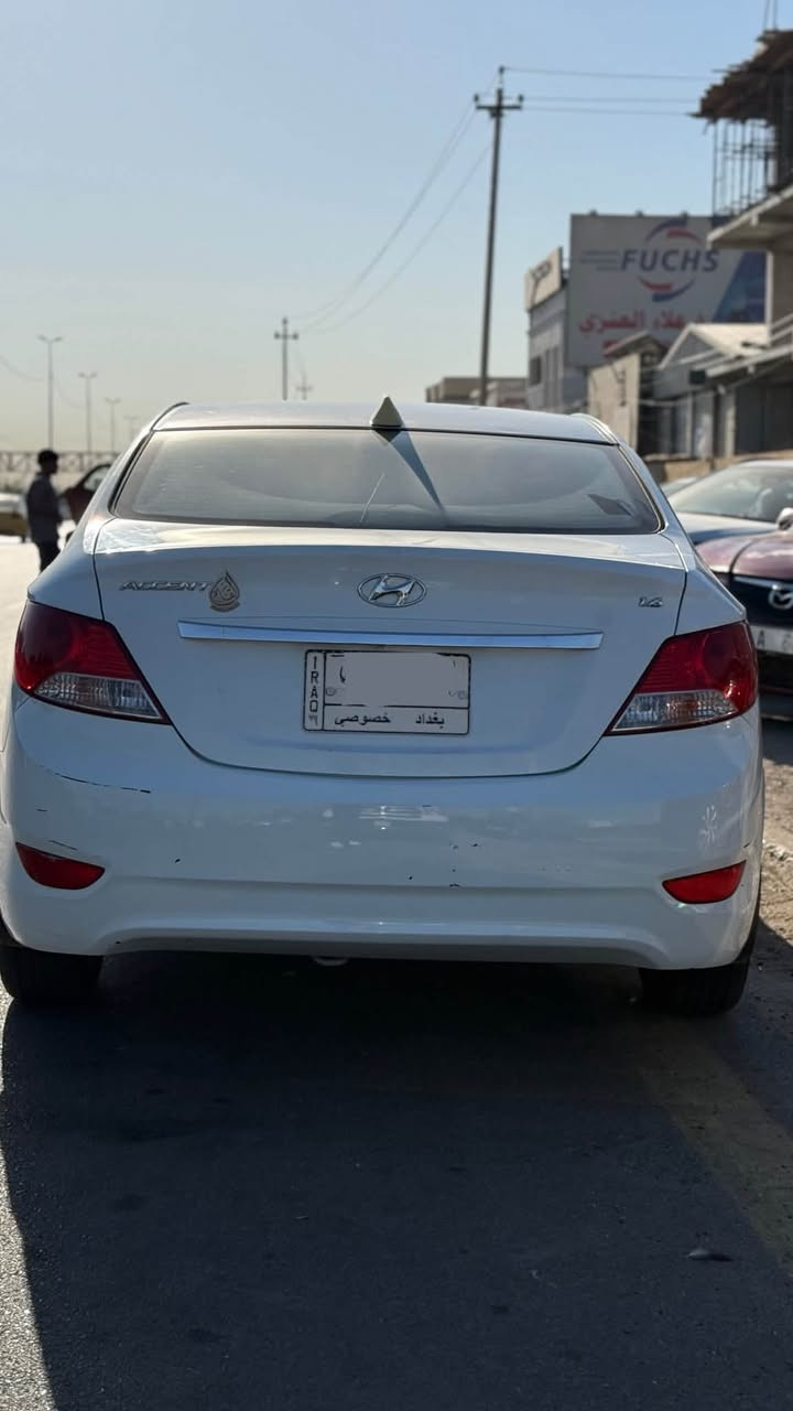 اكسنت خليجي ٢٠١٥ سيارة نضيفة وجاهزة
شاشة -تحكمات ستيرن- مرايات كهربا -ء كير سبورت- ويل كب
عدد ٥
السيارة حيل مداريهة بالدهن والبانزين
بيهة بنيد مبدل اثر طخة وبارد السعر ١٠٥ $ وبيهة مجال (لتعامل بتلفون تعال شوفهة وتدلل)
***********
