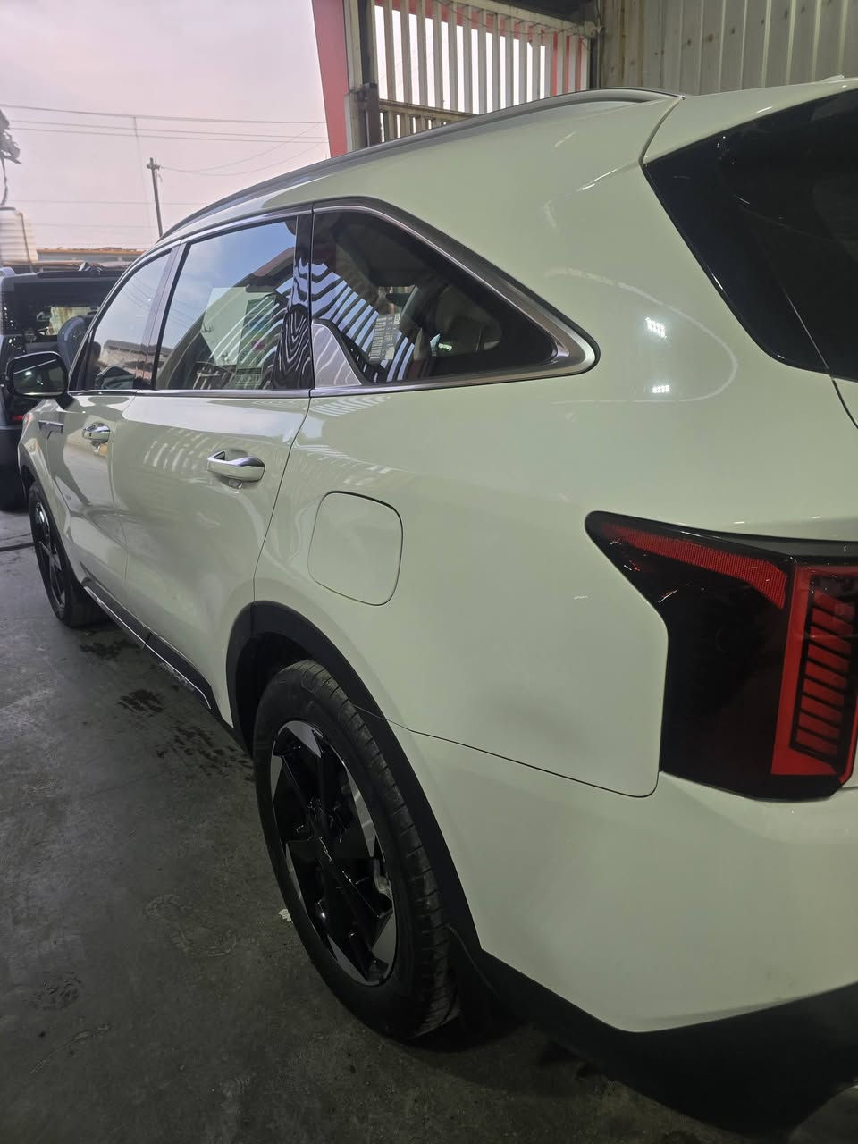 السلام عليكم للببع سورنتو 2024 أربعة سلندر اخوان السياره ماشيه 14 الف حقيقي السياره مال بيت بيها كم طخه بسيطه بس وبارد بالجاملغ الأمامي بسيط مبين كدامكم بالصور السياره حلوه وجديده بعدها مواصفاتها سبعة راكب 3 قطع تبريد دبل حساس خلف وامام كامره اصليه كراسي كهرباء دشبول الوان السياره حلوه وجديده ونضيفه رايدها ب25500 يعني 255 وبيها مجال للشراي للاستفسار الاتصال ***********
