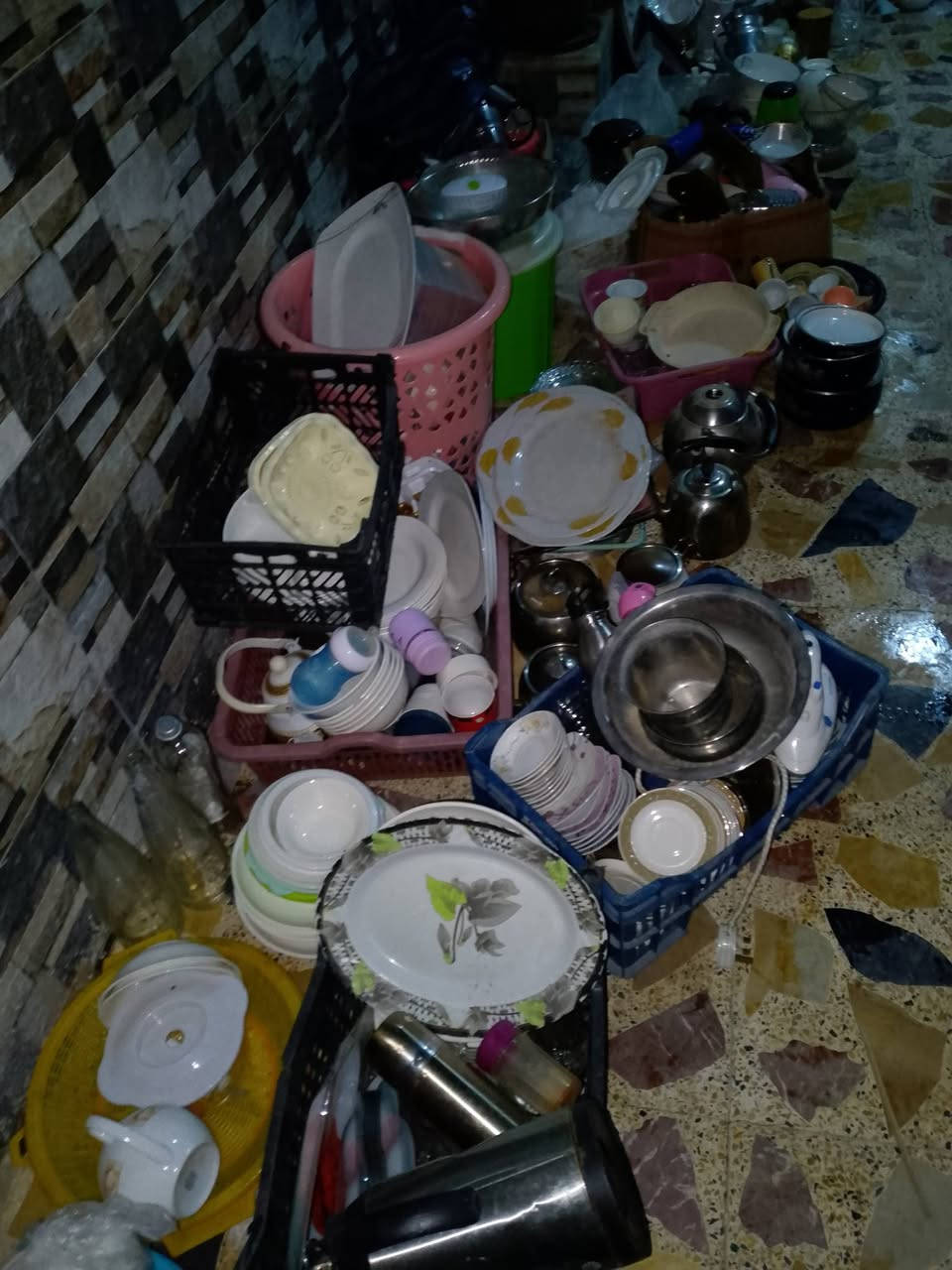 السلام عليكم
ستفتح هذه الباله غدا الثلاثاء في الساعة العاشره صباحآ أن شاء الله في حي سومر  فرع عماره الحمداني فرع فلس ونص القديم بعد صيدليه التنسيم بدايت الفرع تقريبا قرب الوكيل أبو ياسر الفرع مقابيل مجمع ماريا....
مع توفر جميع أدوات جدر الظغط وأدوات الخلاطات وادوات المكانس الكهربائيه..
ملاحظه ملاحظه ملاحظه..
البيع والمعامله عن طريق المحل فقط.. 
اعتذر عن الحجز لعدم مصداقيه البعض..
للإستفسار..
***********
***********
