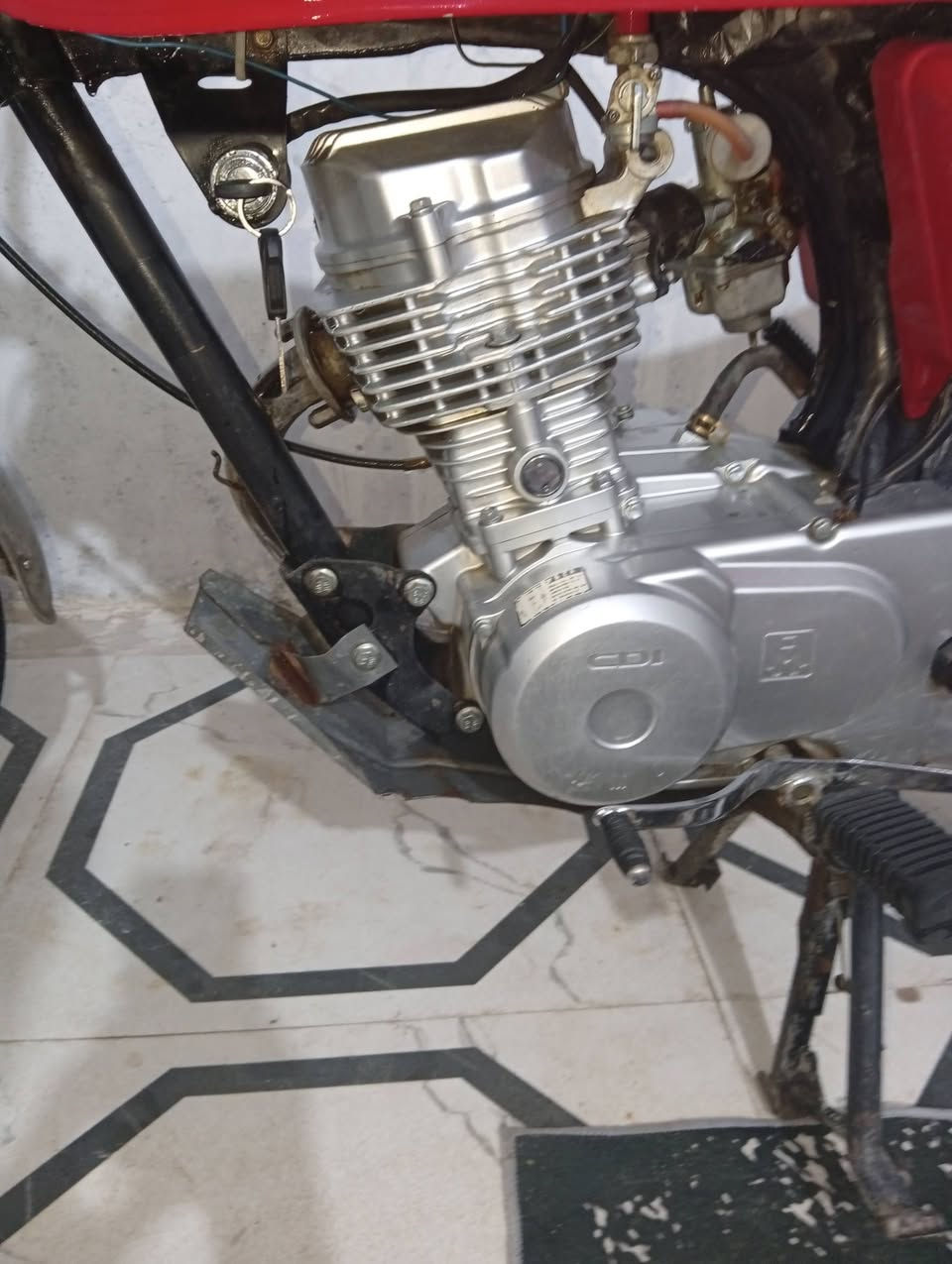 السلام عليكم دراجه للبيع اوراق وصولي شاص 14 تعميره 2025 ماكينه مفتوحه والفاتو وبستم دراجه حلوه ونظيفه مال جناي السعر 800 وبي مجال للطيبين المكان ناصريه مركز الرقم ***********
