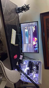 رايزن 7 9800X3D • RX 9070 XT ASUS • 32جيجا DDR5 6000