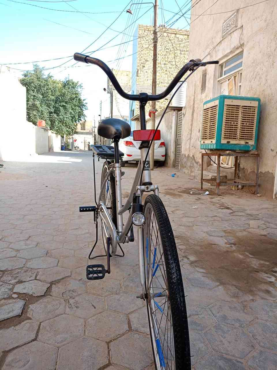 السلام عليكم بايسكل للبيع نضافه٪90
 يحتوي على 2دواسات+كاسحه +لايت بايسكل بطه حجم26  ماناقص شي السعر 60 خاص مفتوح الموشراي لايتعبني العنوان النجف الاشرف حي الأنصار قرب مدرسه المعرفه


**إذا كنت صاحب هذا الإعلان وتريد حذفه لأي سبب، رجاءا أرسل رسالة إلى الدعم الفني**