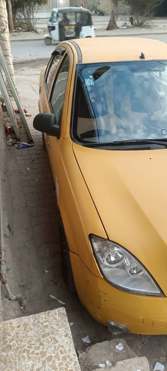 طيبه 15
رقم انكليزي باسمي
بيها ضربه بالجاملغ الامامي صفحه السايق
بيها نواقص بسيطه تجي تشوف بعينك
تبريد نقص كمبريسر
السياره مااشتغل بيها تكسي اروح وارجع بيها للدوام 
السعر 35 وبيها مجال حك الجيه
مكاني بغداد الشعله ***********
