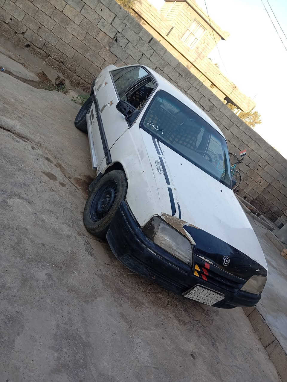 سياره أوبل موديل 1990 رقم ديالى سنويه 28 تحويل مباشر محرك 20 خير من الله بيهة شوي نواقص شرط التحويل سعر 18 وبيهة مجال ***********
