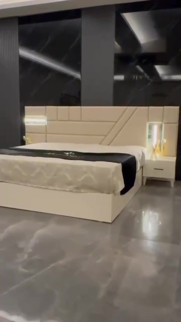 *موديل   بايرام      المودرن*

*7 قطع*.    *كنتور مع الملحق 3م*

*2- برغي وچوي حديد*
  
*سرير مخزن جك*

*5- شغل درجه اولى*

•••       *السعر🔥 900   للحجز تواصل ع رقم واتساب ***********
