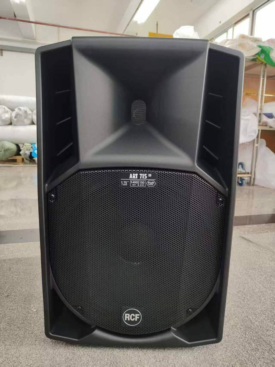متوفر سماعات 15 انج أعلى فئة
RCF 
EV 900 واط حقيقي
FBT  900 واط حقيقي
متوفر توصيل لجميع المحافظات
***********
