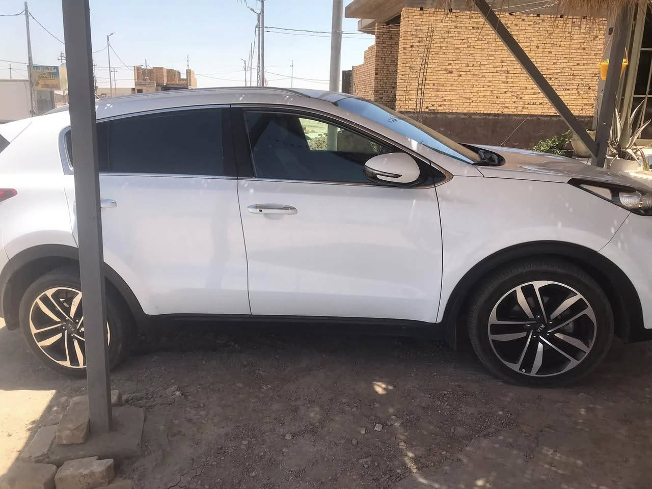 سبورتج موديل 2020
كفاله عامه 
رقم اربيل الجديد 
هزه جديده
السياره بسمي
السعر 200 بيها مجال 
العنوان الديوانيه حي الجامعه
الاتصال ***********
