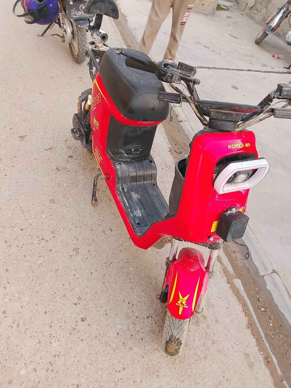 دراجه البيع سعر 350بيه مجال 
***********
