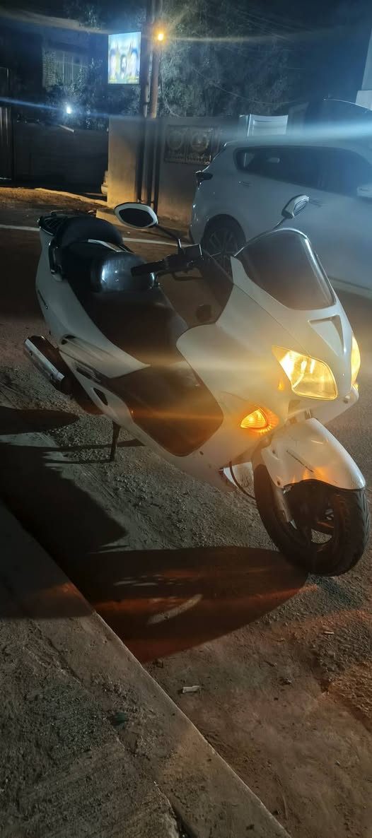 سلام عليكم فورزة 6.0 دراجة خير من الله كاملة مابيهة نواقص مال جناي نكرة سلف مكينة حلوة دراجة مابيهة نقص سعر 700الف وبيهة مجال حك الجية عنوان بغداد رقم ***********
