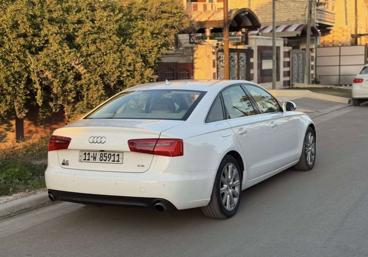 للمراوس فقط♥️
اودي A6 2013 خليجي 
كفاله عامه عدا بابتين رش فقط فقط

شاشه قلاب 
مري قلاب اوتو 
كير تحكم سبورت
كشنات خزن ميموري
كشنات كهرباء 
ثلاجه بالجكمجه 
تبريد 3 قطع 
سماعات sp audio
عدسات زينون ليزر 9 عدسات 
لايتات متحركه مع الستيرن 
حساسات امامي خلفي مع كامره 
محرك 2.8 تنفس طبيعي 
غرفه جلد وكنتاره 
تحكم تبريد جهتين منفصل 
سلايد روف اوتو 
 ماسحات اوتو مع السرعه وقوه المطر
5 بصمات وجنطه بصمه 
مرايه وسطيه وجانبيه تضليل اوتو 
تحكمات ستيرن 
مثبت سرعه ذكي 
بريكات برمبو

مكاني حي الخضراء 
***********
