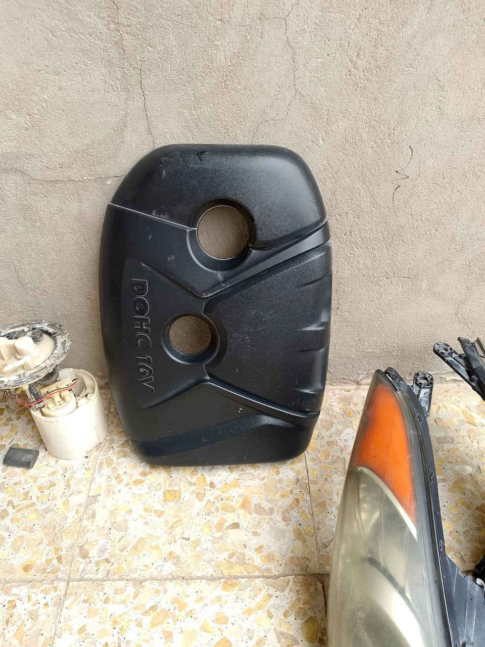 السلام عليكم
عندي غراض النترا مضلع كلهه شغاله وعلفحص 
قيم وخذ بل يرضى الله ماصدات اصلي بس جام تعبان قاعدة فيتبم مال تفصيخ نقصهه بس لبه مروحه استاركس اضافيه قطع ممشتغله وباقي الغراض واضحات بلصور مكاني ابو غريب الشهداء ***********
