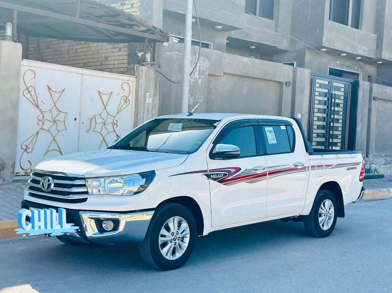 السلام عليكم للبيع هايلوكس بيك اب 2022 مكفوله كفاله عامه رقم مثنى دولي بسمي سنويه جديده السياره كارتون ما عايزه شي فول مواصفات بصمه شاحن مري شفط بنيد جكات تبريد كشنات السياره مال جناي السعر 254 وبيه مجال الستفسار *********** بيع او مراوس مكانه السياره الرميثه حي المعلمين
