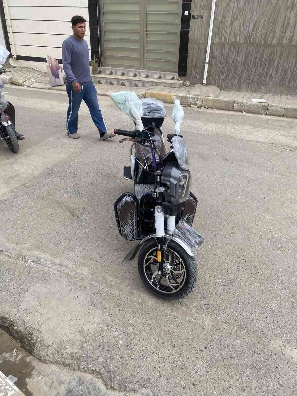 ماطور هيوشه 2026 6 بطاريات بعده جديد مستخدم شهر سعر 740الف وبي مجال بسيط المكان هيت حي الاطفاء 
***********
