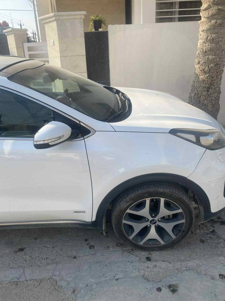 للبيع كيا سبورتج 
موديل ٢٠١٧
بدون ضرر
جتي لاين 
السعر المطلوب ١٦٥
مكان السياره حي القضاه مجاور نفق الشرطه
للاستفسار الاتصال *********** بغداد, العراق
